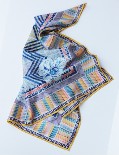 Maehama light blue scarf 90 - packshot folded